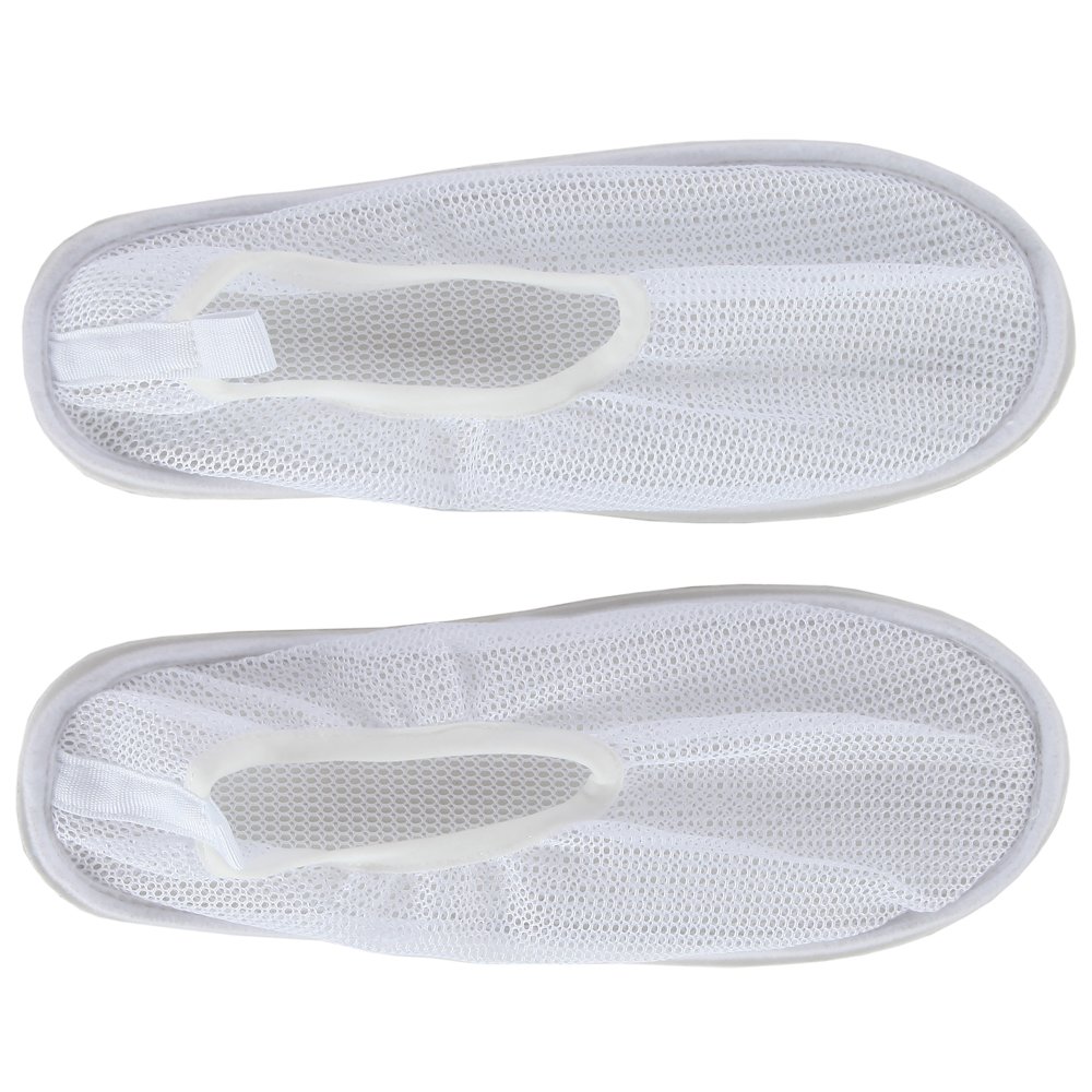 closed toe shower shoes